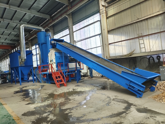 Μεγάλη παραγωγικότητα 6000 kg Σπαστικό ξύλου για την κατασκευή πελετών από κλαδιά ξύλου υψηλής απόδοσης