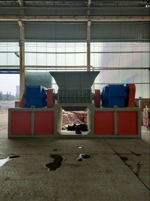 110kW σιδηρουργική μηχανή για την κοπή πλαστικών απορριμμάτων και μικρών απορριμμάτων ελαστικών