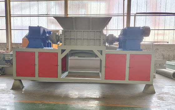 Μονόξυλος θρυμματιστής για την ανακύκλωση πλαστικών αποβλήτων Πολυλειτουργική επεξεργασία κράματος