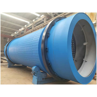 Γεωργικές εκμεταλλεύσεις εξοικονόμηση ενέργειας PTO συντρίμμιο ξύλου σε πριονιστικό κλαδί ξύλου σφυροκόπημα ηλεκτρικό ξυλοκόπημα