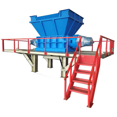 3000kg/h Απορρίμματα ξύλινου παλέτου στρώμα Shredder Ανακύκλωση πλαστικών επίπλων αποτελεσματικά