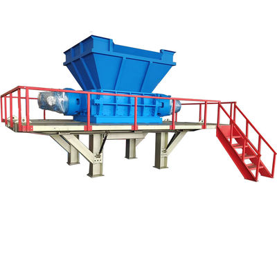 3000kg/h Απορρίμματα ξύλινου παλέτου στρώμα Shredder Ανακύκλωση πλαστικών επίπλων αποτελεσματικά