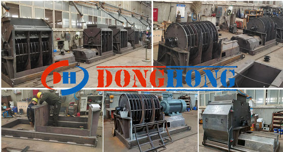 Υψηλή παραγωγικότητα 6000 kg Σκόνη ξύλου Κατασκευή ζωοτροφών Χοντροκόπημα μετάλλων Χοντροκόπημα κατασκευαστικών αποβλήτων Χοντροκόπημα αυτοκινήτων Τεχνητόδρομο Χοντροκόπημα διπλού άξονα